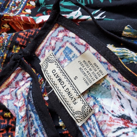 Flying Tomato open shoulder blouse - Picture 6 of 6